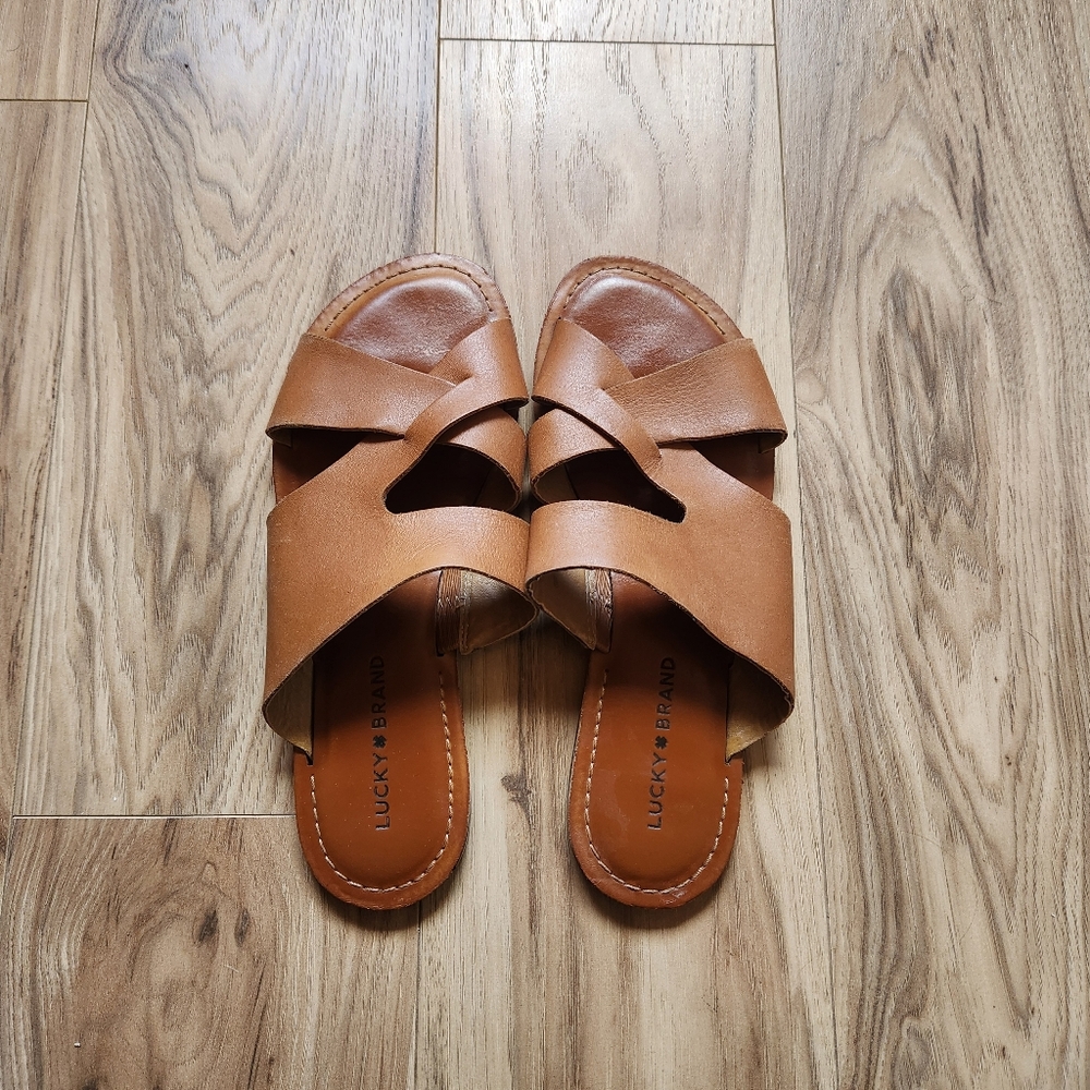 Lucky Brand Leelan Leather Sandals - Picture 2 of 5
